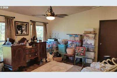 514 Eakin Rd, Azalea, OR 97410 - Photo 16