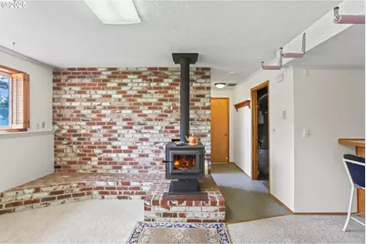 2335 5th St, Columbia City, OR 97018 - Photo 32
