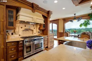 600 SE Arrow Creek Ln, Gresham, OR 97080 - Photo 12