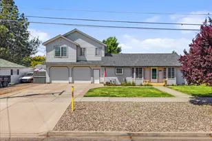 2280 D St, Baker City, OR 97814 - Photo 2