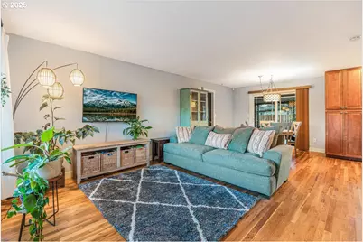 16824 SE Morrison Ct, Portland, OR 97233 - Photo 8