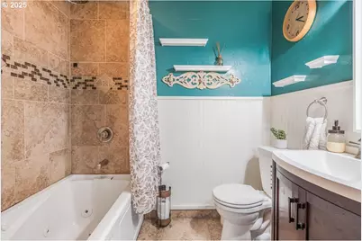 16824 SE Morrison Ct, Portland, OR 97233 - Photo 22