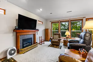 4060 Mandy Ave, Salem, OR 97302 - Photo 8