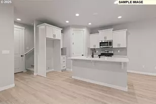 18601 NE 44th Ave, Vancouver, WA 98686 - Photo 16