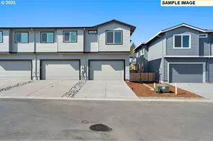18601 NE 44th Ave, Vancouver, WA 98686 - Photo 32