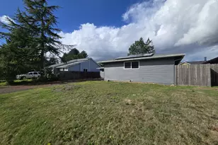 158 Alturas Dr, Kelso, WA 98626 - Photo 1