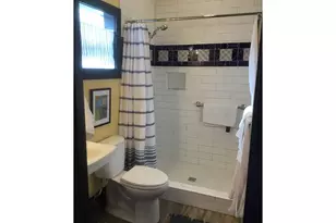 4249 SE Stark St, Portland, OR 97215 - Photo 38