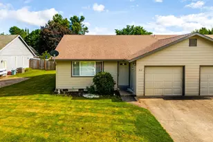510 NE Osborne Ct, McMinnville, OR 97128 - Photo 12