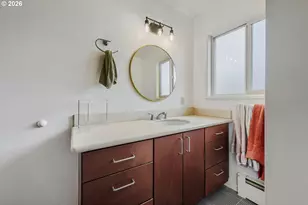 908 SW Gaines St, Portland, OR 97239 - Photo 14