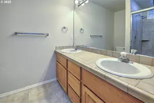 2772 E McLoughlin Blvd, Vancouver, WA 98661 - Photo 36
