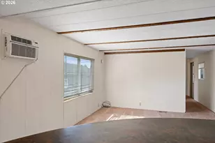 1566 Laura St, Springfield, OR 97477 - Photo 18