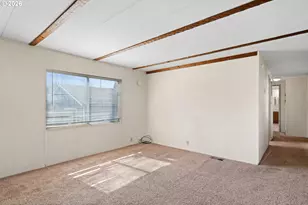 1566 Laura St, Springfield, OR 97477 - Photo 4
