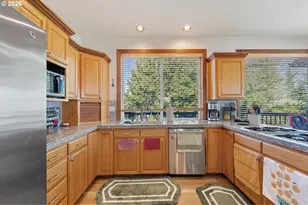 13923 SW Mistletoe Dr, Portland, OR 97223 - Photo 14