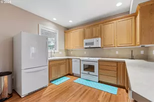 13923 SW Mistletoe Dr, Portland, OR 97223 - Photo 38