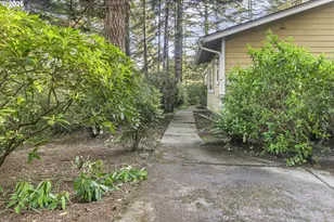 1303 Seacrest Ln, Brookings, OR 97415 - Photo 38