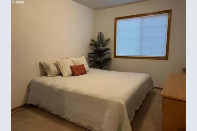 214 SW Meadow Lakes Dr, Prineville, OR 97754 - Photo 16