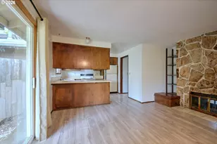 1798 Gilham Rd, Eugene, OR 97401 - Photo 8