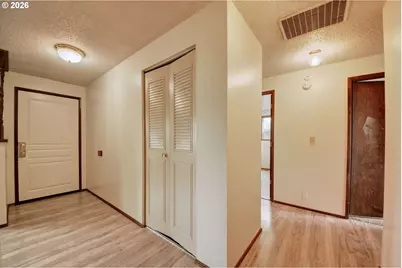 1798 Gilham Rd, Eugene, OR 97401 - Photo 6