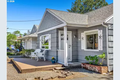 2217 S Columbia St, Seaside, OR 97138 - Photo 2