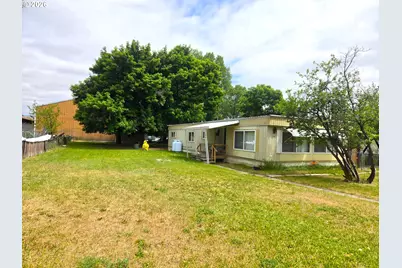 117 N Cozart St, Prairie City, OR 97869 - Photo 1