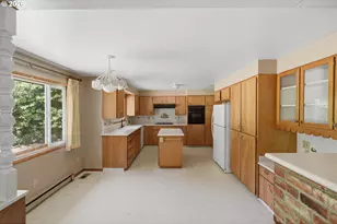 94416 Shelley Ln, Coquille, OR 97423 - Photo 10