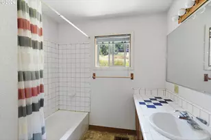 94416 Shelley Ln, Coquille, OR 97423 - Photo 22