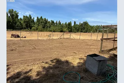 33465 Irish Ln, Creswell, OR 97426 - Photo 28