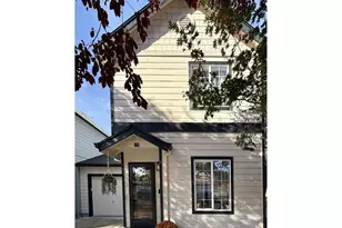 109 NW 8th St, Gresham, OR 97030 - Photo 2