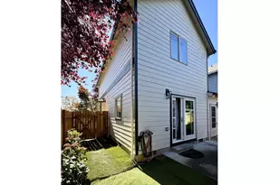 109 NW 8th St, Gresham, OR 97030 - Photo 28