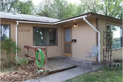 1206 SW 24th St, Pendleton, OR 97801 - Photo 1