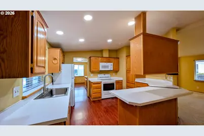 5701 NE St Johns Rd #64, Vancouver, WA 98661 - Photo 6
