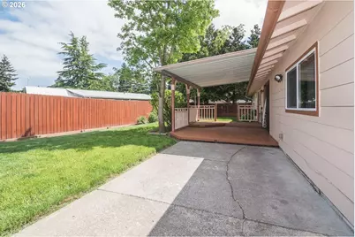 18411 NE Davis St, Portland, OR 97230 - Photo 22