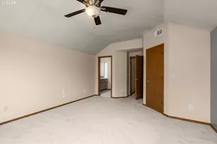 5621 NW 179th Ave, Portland, OR 97229 - Photo 22