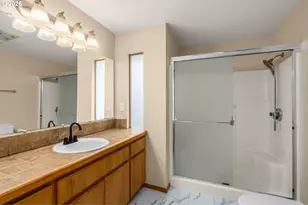 5621 NW 179th Ave, Portland, OR 97229 - Photo 24