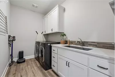 772 E Roosevelt St, Carlton, OR 97111 - Photo 16