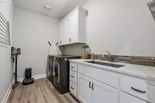 772 E Roosevelt St, Carlton, OR 97111 - Photo 16