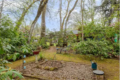 533 E 40th Ave, Eugene, OR 97405 - Photo 40