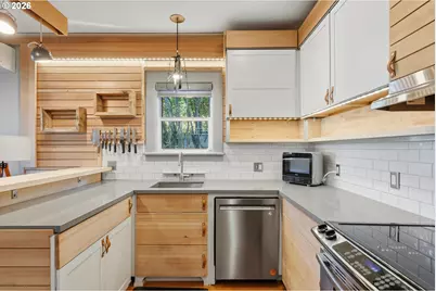 2316 N Winchell St, Portland, OR 97217 - Photo 12