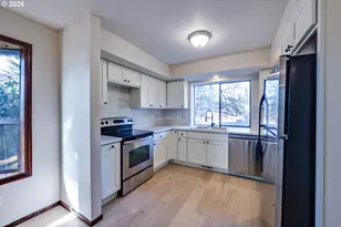 707 NW 104th St, Vancouver, WA 98685 - Photo 6