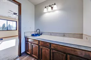 707 NW 104th St, Vancouver, WA 98685 - Photo 26