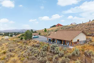 17951 Deer Park Loop, Baker City, OR 97814 - Photo 4