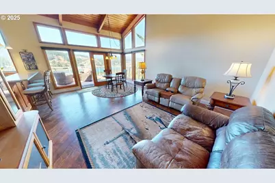 94418 Tom Cat Hill Rd, Gold Beach, OR 97444 - Photo 12