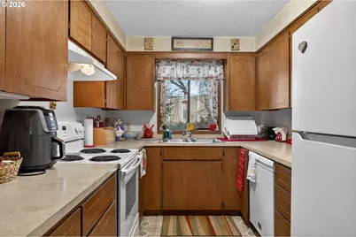 8050 SW 103rd Ave, Beaverton, OR 97008 - Photo 42