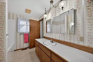 8050 SW 103rd Ave, Beaverton, OR 97008 - Photo 10