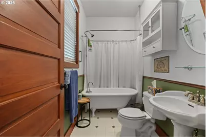 563 Lillian Ln, Roseburg, OR 97471 - Photo 26