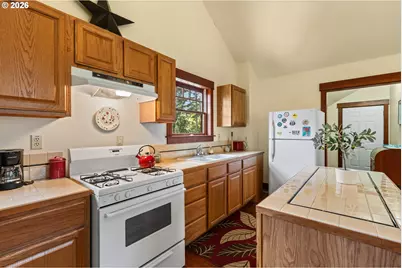 563 Lillian Ln, Roseburg, OR 97471 - Photo 36
