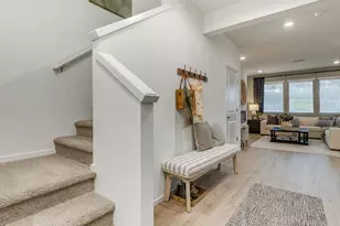 153 NW 29th Wy, Battle Ground, WA 98604 - Photo 2