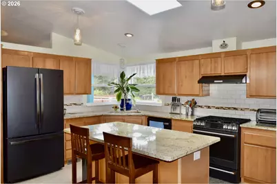 24120 Carpenterville Rd, Gold Beach, OR 97444 - Photo 10