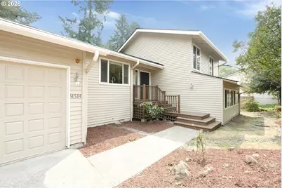 14584 Rainbow Dr, Lake Oswego, OR 97035 - Photo 2