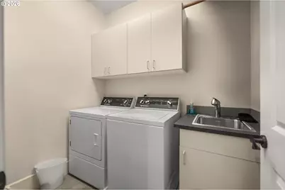 10239 SW Taylor St, Portland, OR 97225 - Photo 34